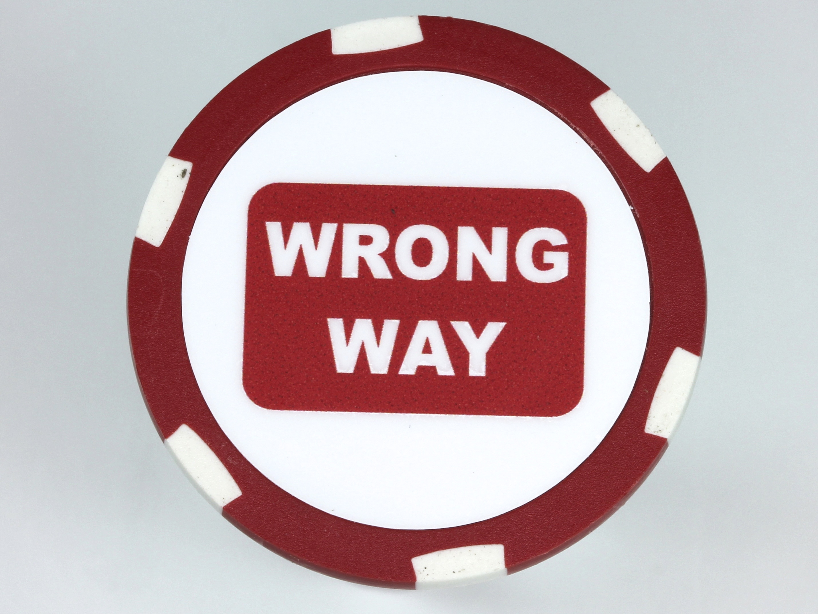 Poker Chip Ballmarker "Wrong Way"